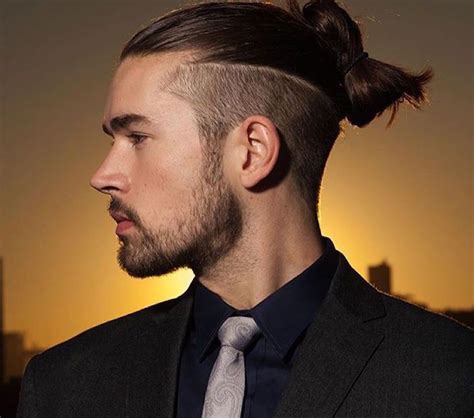 Comment faire un chignon pour homme